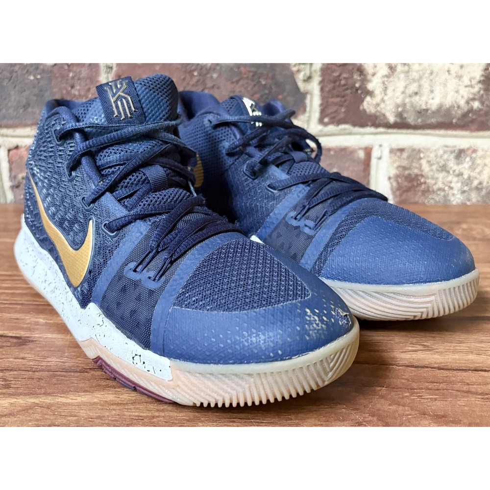 Nike Kyrie 3‎ Shoes Mens Size 7Y Basketball 859466-400 Mesh Sneakers